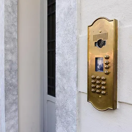 Volta By Quokka 360 - Minimal Flat In *